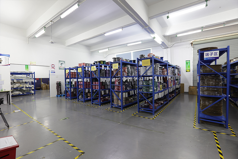 產(chǎn)品車(chē)間倉(cāng)庫(kù)